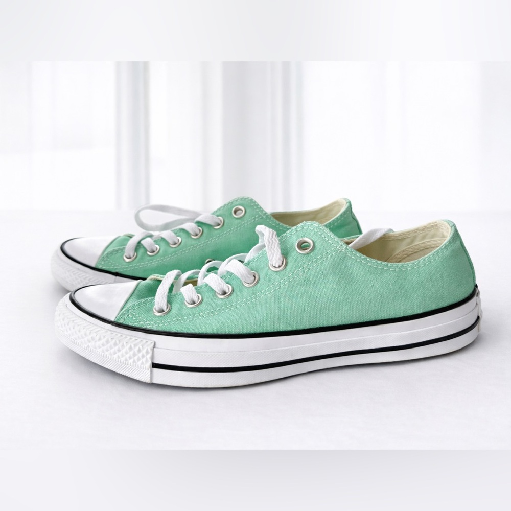 Converse All Star Low Top Sneakers Mint Green – New – Size 8